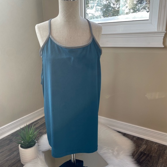 Fabletics tank with built in bra - Norwalk tank - Picture 3 of 7